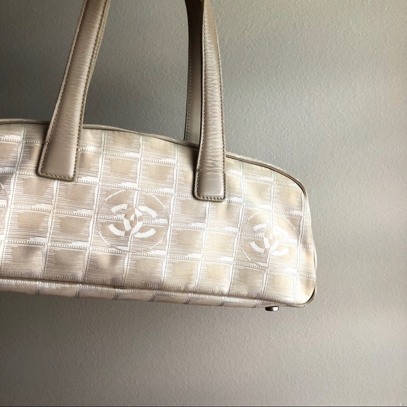 SALE🔥 Chanel Travel Ligne Bowler Bag - Picture 4 of 6